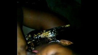 ���िवाहित Thot दिने मेरो टाउको मा बाथरूम