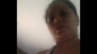 Masturbates in front of the camera