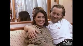 Classy heldua andre Gina