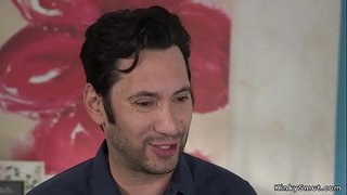 Ex bf poner su sexy morena novia en la servidumbre y la batida y anal follada de su