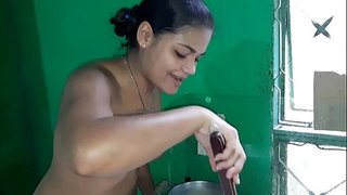 ���ี่เชื่อทุกคนเปลือยการทำอาหารและเชิญทุกคนต้องกินมันแต่มันต้องเป็น l&amp;nbsp;เท่ากับมัน