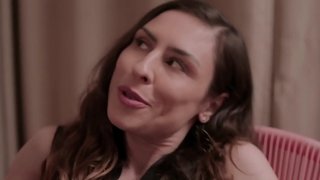 EMME GWYN YN BLOWJOB MEWN DAU RHOLIAU