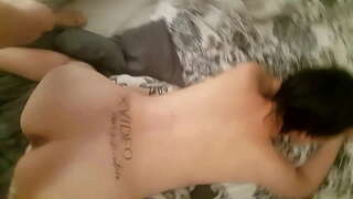 Bean slut airson an cum on her anal