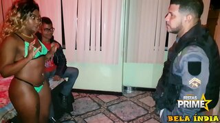 Rogacz patrz, jak daję glinie u niego na oczach